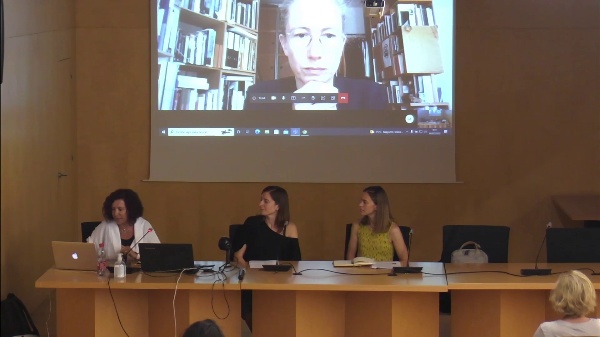 RE-DWELL Summer School #2 ValenciaRoundtable .¿How can community participation in the provision of affordable and sustainable housing be guided?¿Anne Kockelkorn, Blanca Pedrola, Isabel González