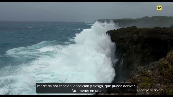 Elipsis y ritmo en Roses (2025)