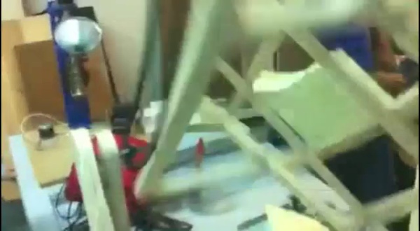 Máquina de rotomoldeo manual