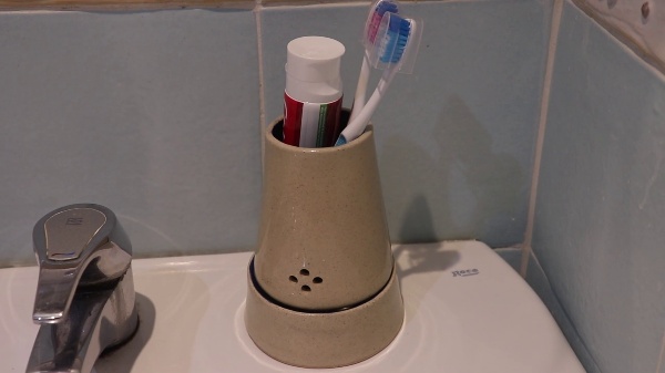 Beira | Toothbrush holder | Taller de Modelos y Prototipos