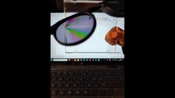 Birrefringencia por tensiones con luz polarizada